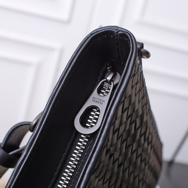 ボッテガヴェネタバッグ角部分ディテール